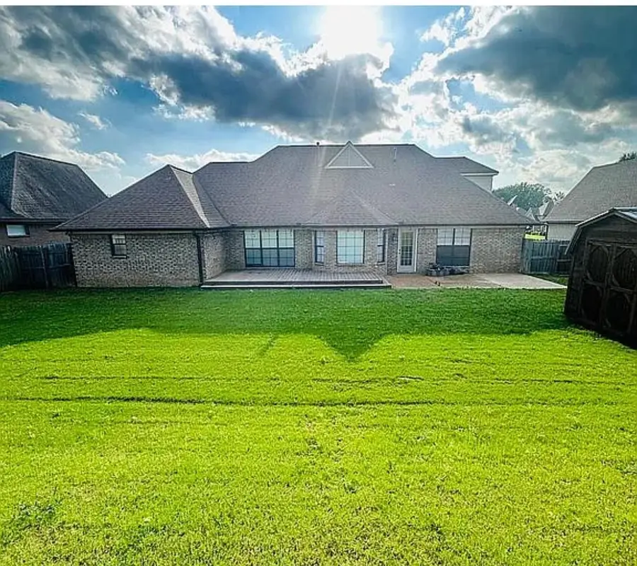430 LAKEWOOD DR, Oakland, TN 38060 - #2