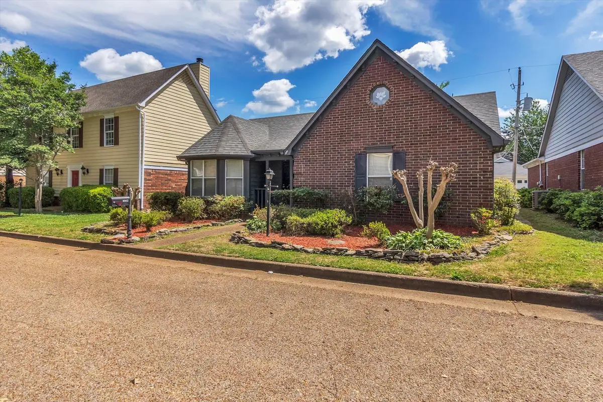 1662 RANMAR DR, Cordova, TN 38016 - #1