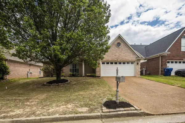 1106 GREEN FERN CV, Cordova, TN 38018