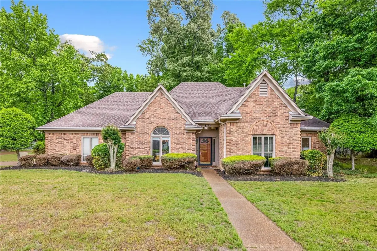 8752 E CARROLLWOOD LN, Cordova, TN 38016 - #1