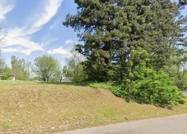 3495 S NEW HORN LAKE RD, Memphis, TN 38109