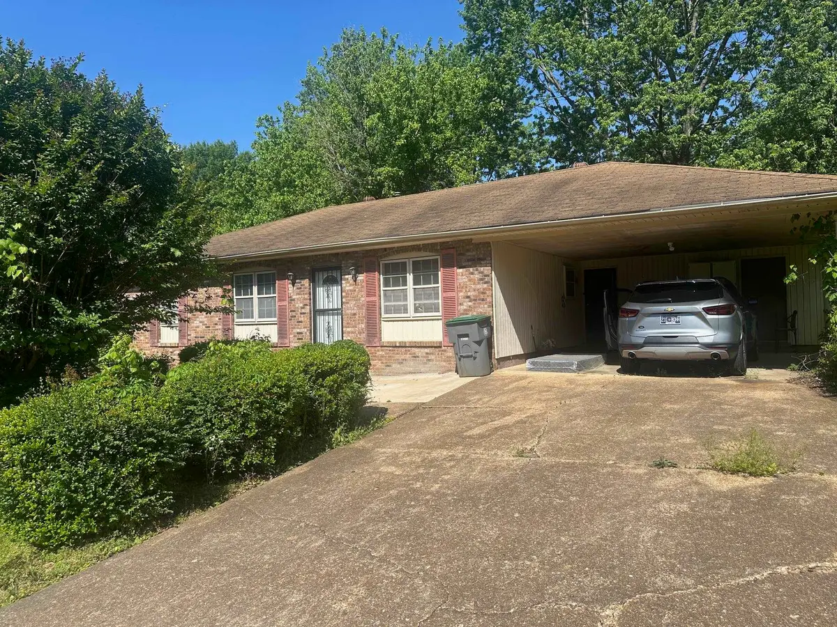 4090 LONGHOLLOW DR, Memphis, TN 38128 - #1