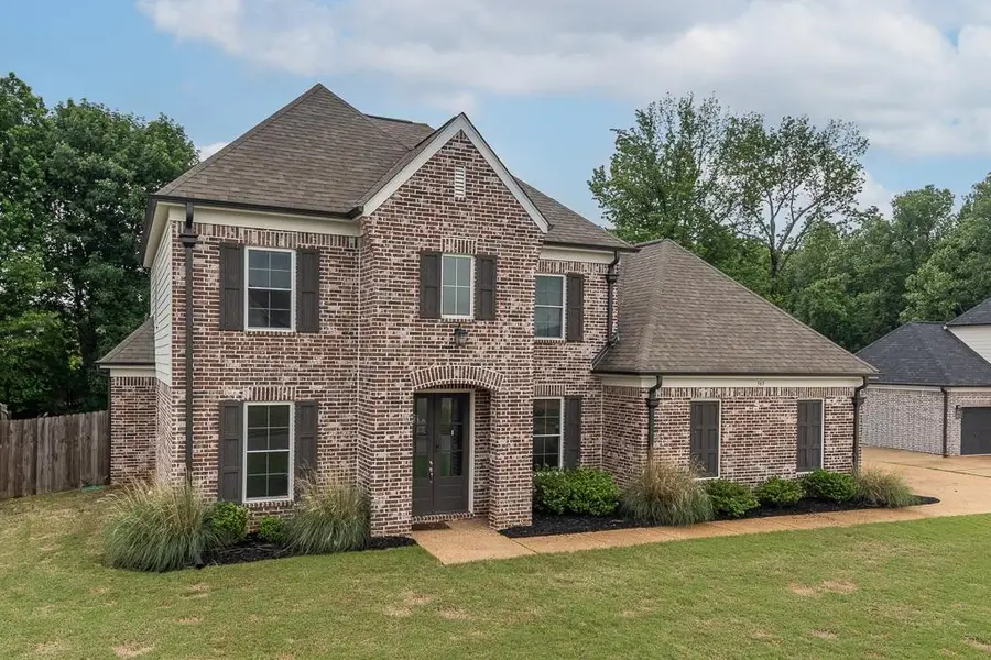 365 BURTON DR, Oakland, TN 38060 - #2