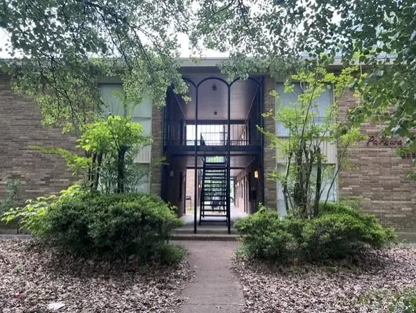 955 N PARKWAY AVE, Memphis, TN 38105