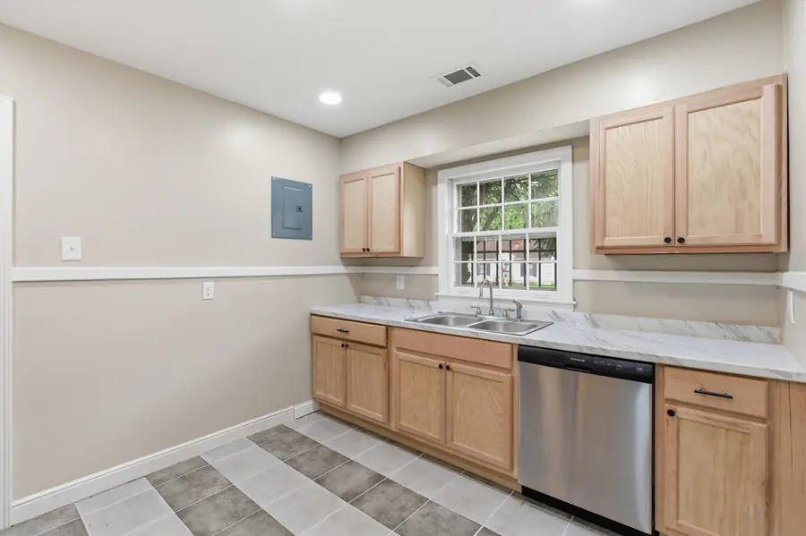 3674 DUNN AVE, Memphis, TN 38111 - #3