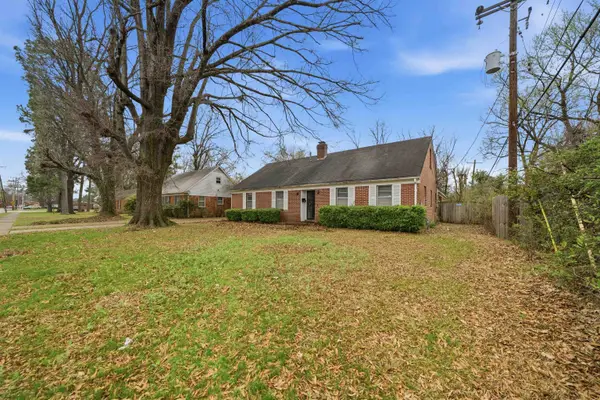 1305 CHERRY RD, Memphis, TN 38117