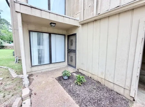 8406 ROCKCREEK PKY #35, Memphis, TN 38016