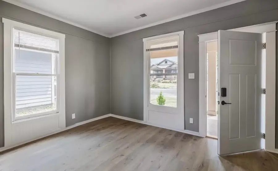 1033 BRUCE ST, Memphis, TN 38104 - #3