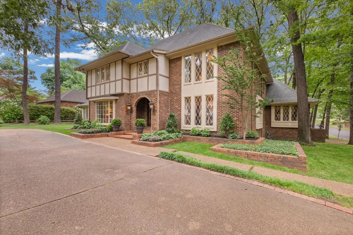 2300 FOREST GROVE CV, Memphis, TN 38119 - #1