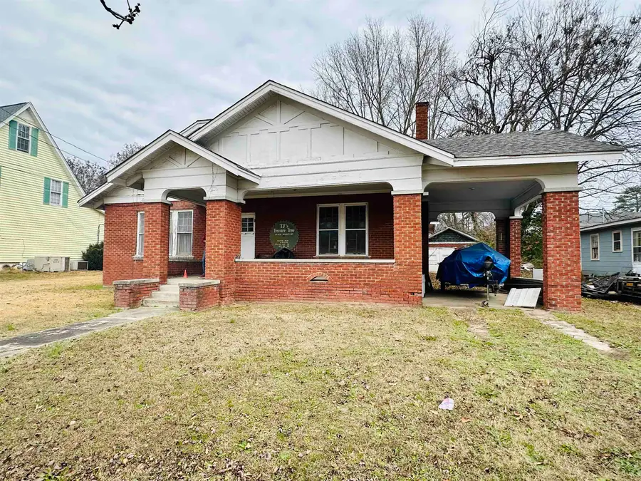 219 W COURT AVE, Selmer, TN 38375-2103 - #3