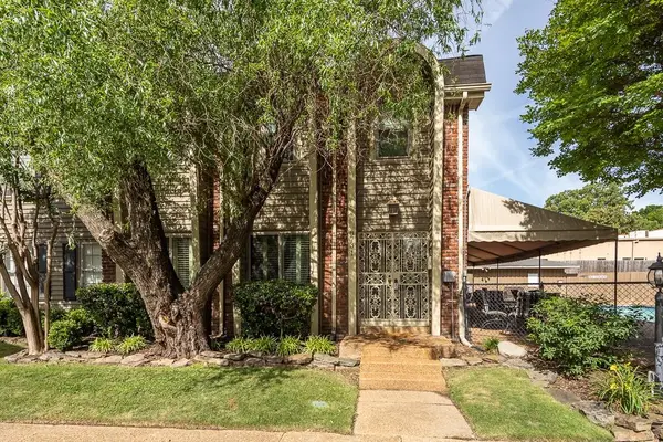873 S YATES RD #1, Memphis, TN 38120
