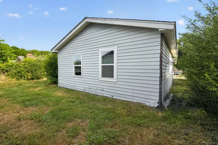 19 LYDGATE AVE, Memphis, TN 38109 - #2