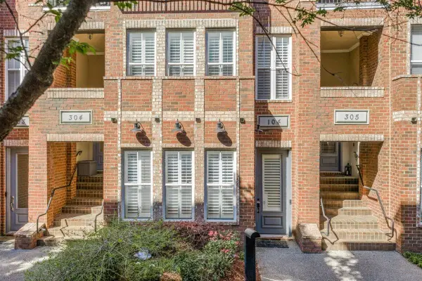 79 SHOEMAKER CT N #104, Memphis, TN 38103