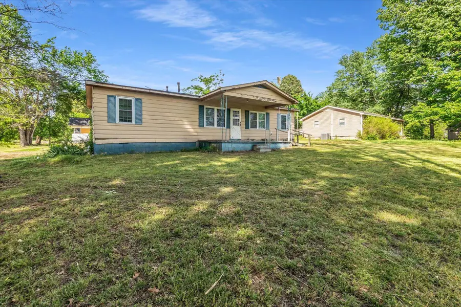 216 BURCH RD, Dyersburg, TN 38024 - #2