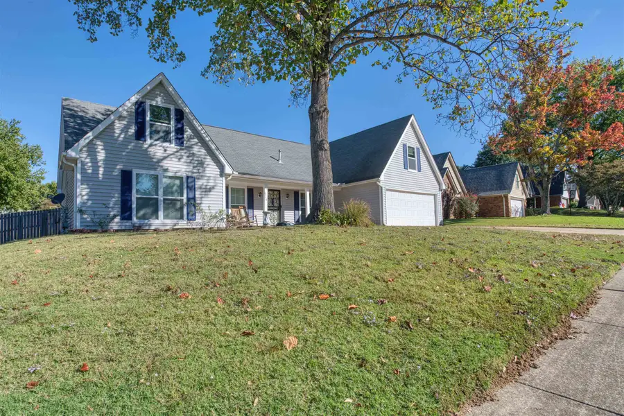 6348 EASTBRIER DR, Bartlett, TN 38135 - #2