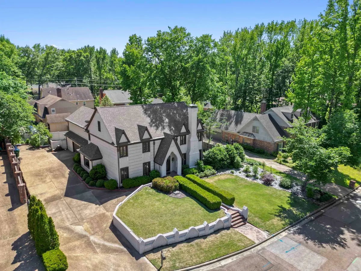 8449 LANSINGWOOD CV, Germantown, TN 38139 - #1
