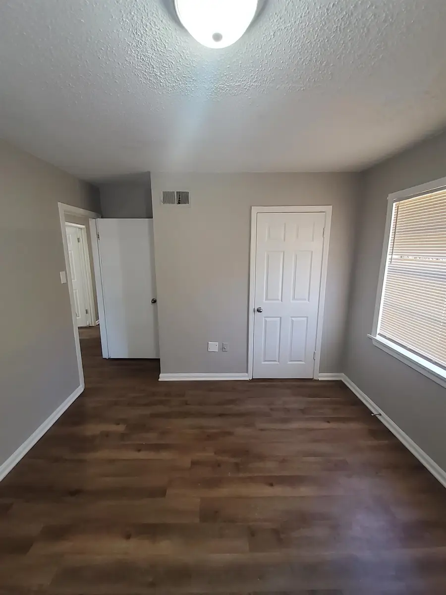 950 NORFLEET AVE, Memphis, TN 38109 - #2