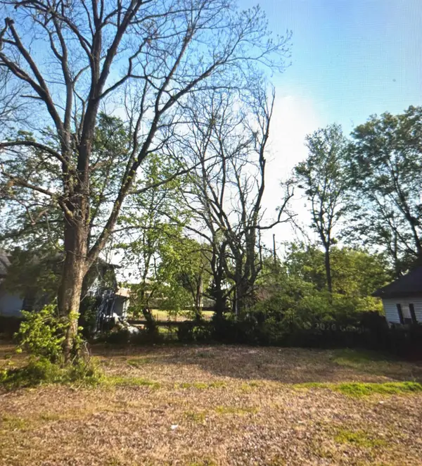 443 SIMPSON ST, Memphis, TN 38106