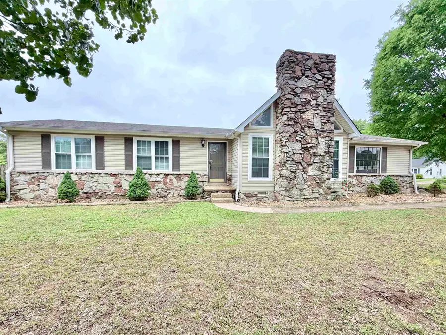 8 LAKE AVE, Jackson, TN 38301-7618 - #3