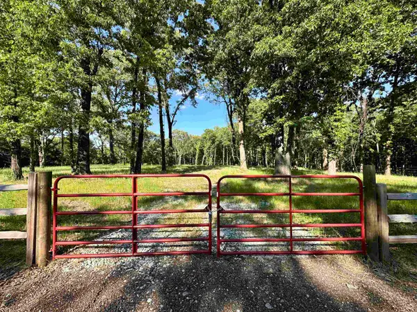 2 DOGWOOD RD, Somerville, TN 38068