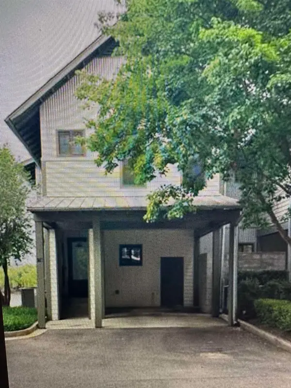 676 MARINA COTTAGE DR, Memphis, TN 38103