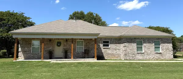90 SQUIRES GROVE DR, Atoka, TN 38004