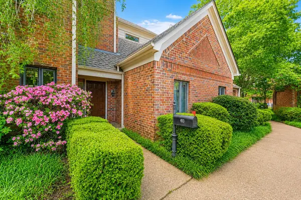 493 E RACQUET CLUB PKY, Memphis, TN 38117