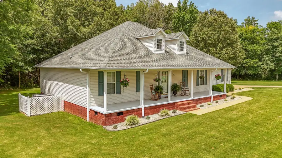 150 ACORN LN, Savannah, TN 38372 - #2