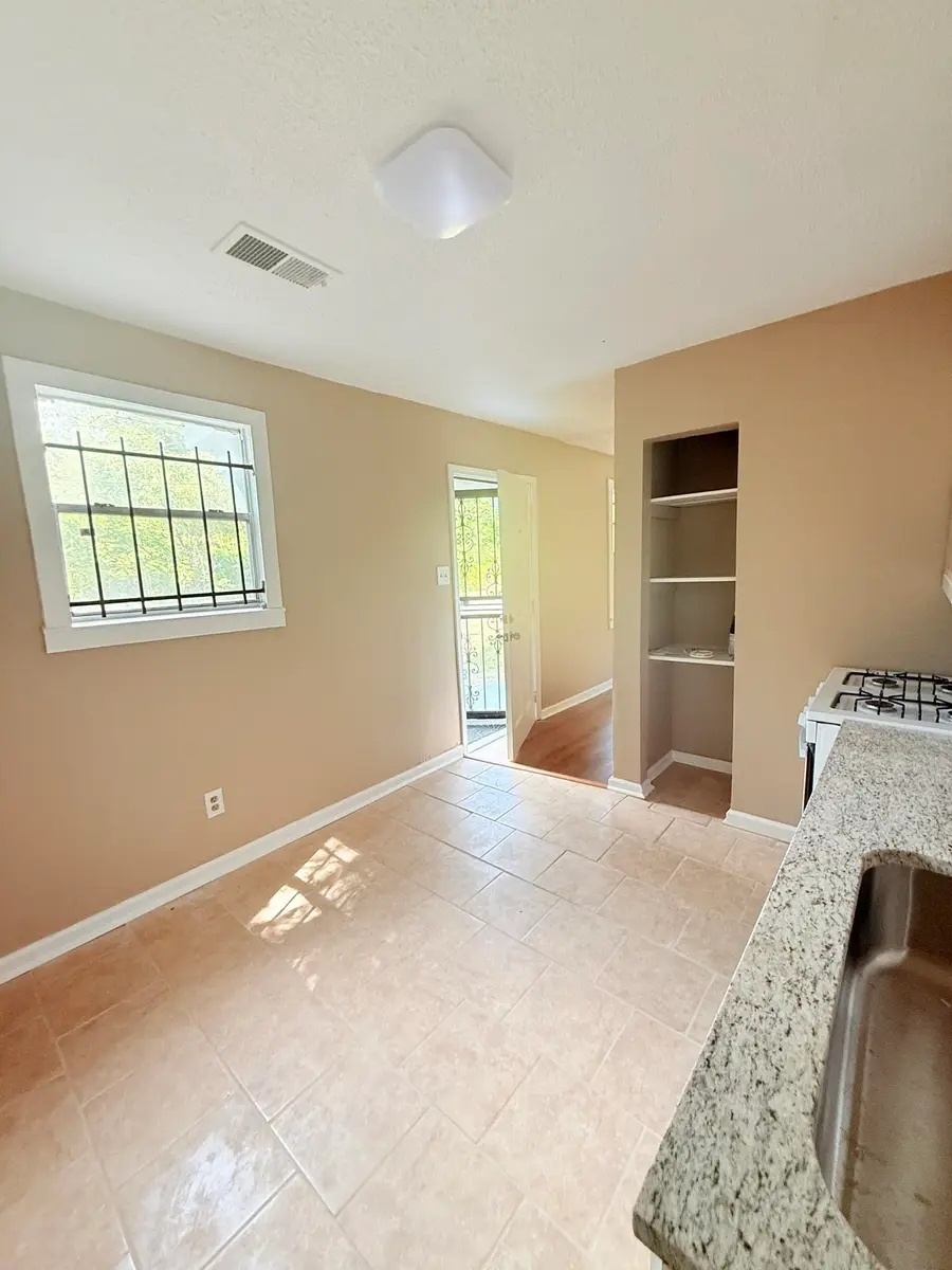 931 CALVIN RD, Memphis, TN 38109 - #3