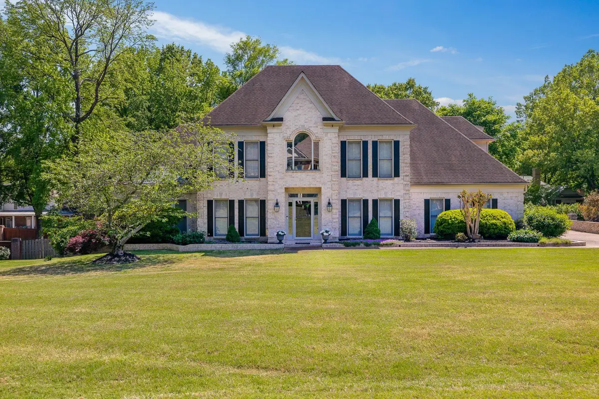 7695 CHAPEL RIDGE DR, Cordova, TN 38016 - #1