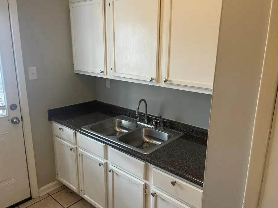 1055 TREADWELL ST, Memphis, TN 38122 - #3