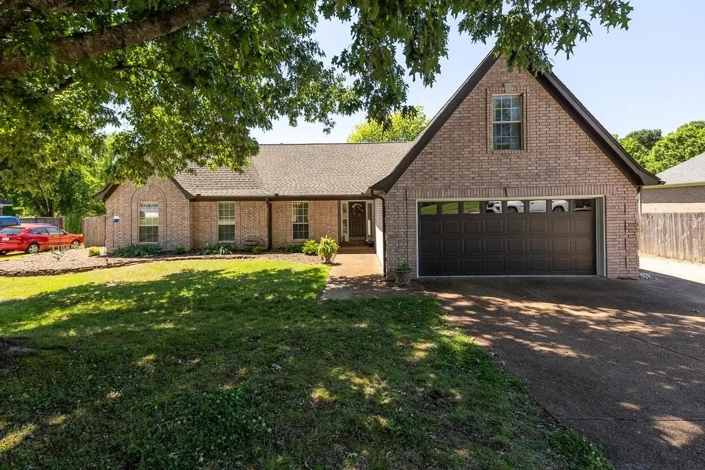5035 LOOSAHATCHIE DR, Bartlett, TN 38135 - #1