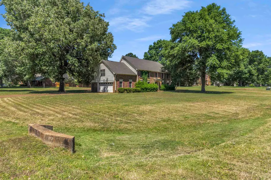 8970 HILLMAN WAY DR, Bartlett, TN 38133 - #3