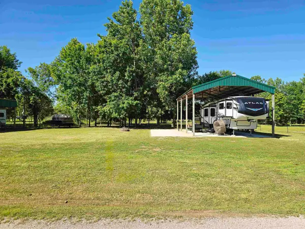 3111 CATFISH LN, Crump, TN 38327