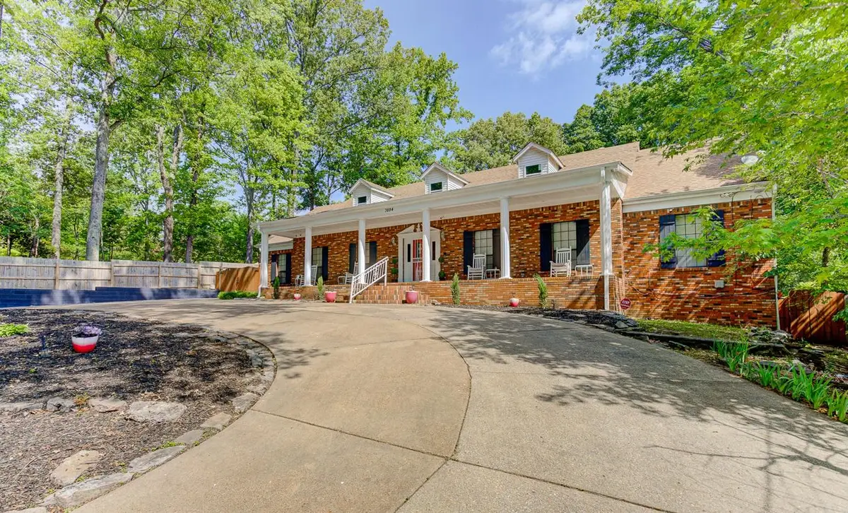 3894 LAKEWOOD DR, Memphis, TN 38128 - #1