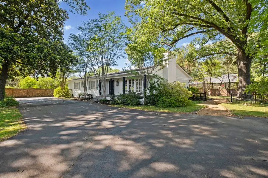 4100 POPLAR AVE, Memphis, TN 38117 - #2