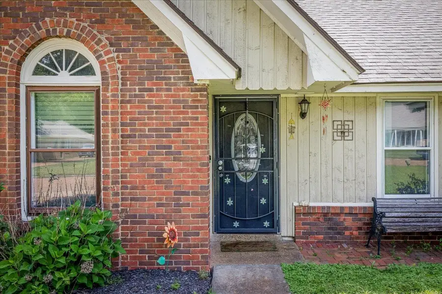 5028 BROOKSBANK CV S, Memphis, TN 38141 - #2