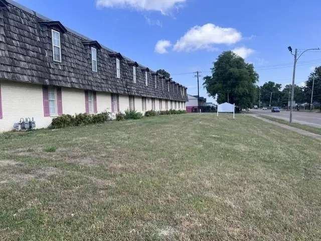 3721 MILLBRANCH RD, Memphis, TN 38116 - #2