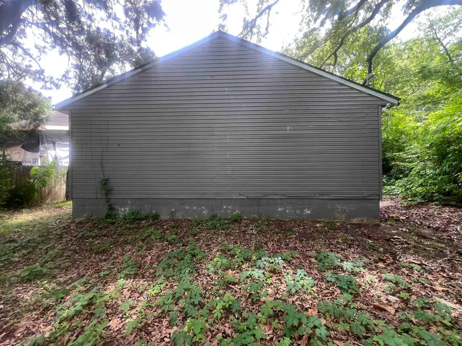 1561 PRESTON ST, Memphis, TN 38106 - #3