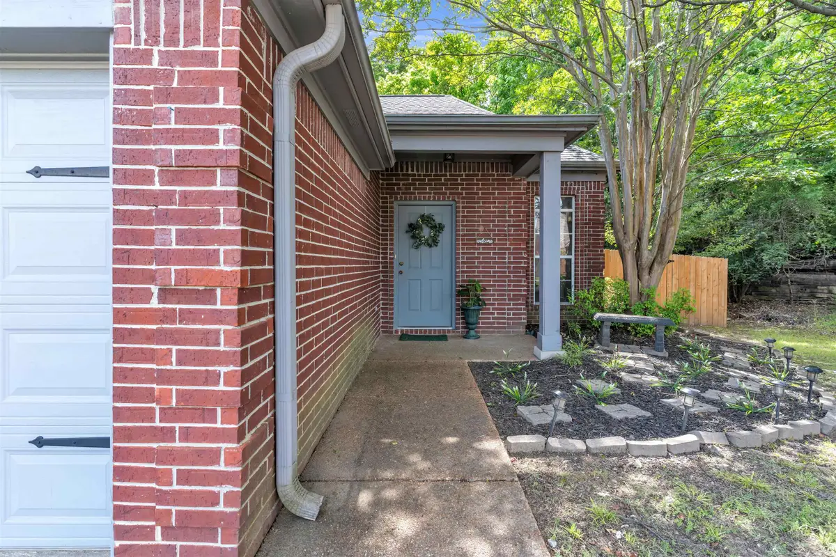 889 ABBEY GROVE LN, Cordova, TN 38018 - #1