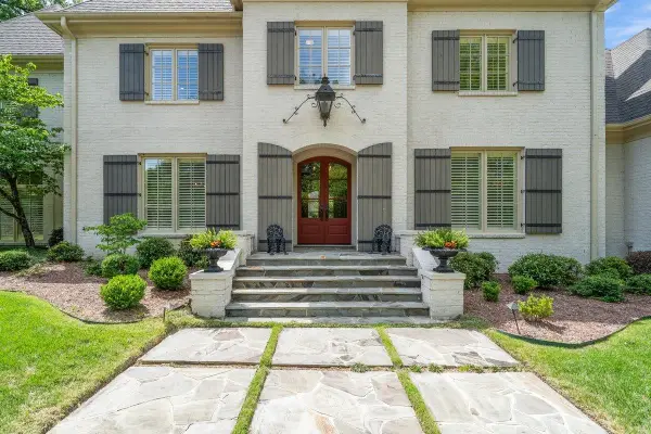 2301 CAYLORS WOODS CV, Germantown, TN 38138