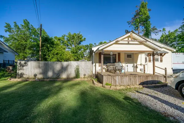 730 CRAVENS DR, Savannah, TN 38372