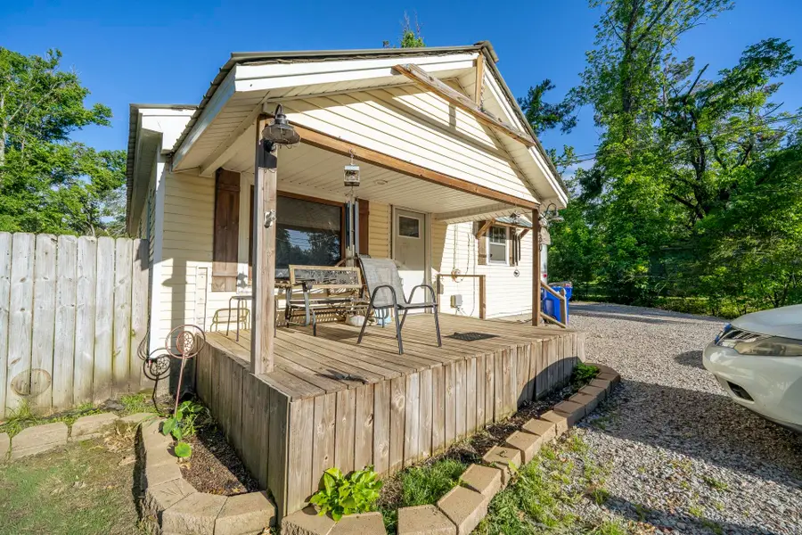 730 CRAVENS DR, Savannah, TN 38372 - #2