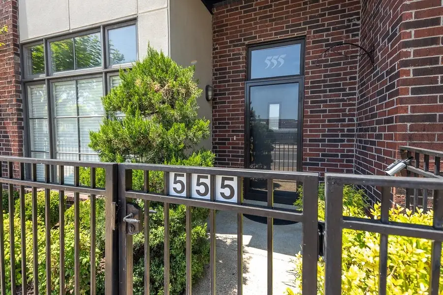 555 S FRONT ST, Memphis, TN 38103 - #2