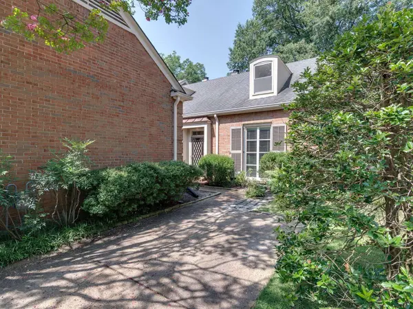 575 CLUB WALK LN #2, Memphis, TN 38111
