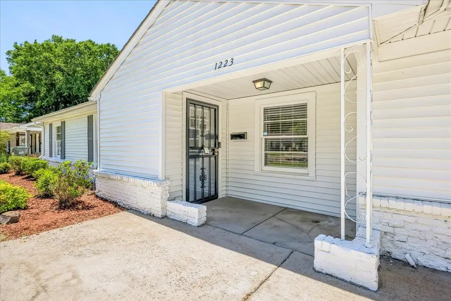 1223 S PERKINS RD S, Memphis, TN 38117 - #2