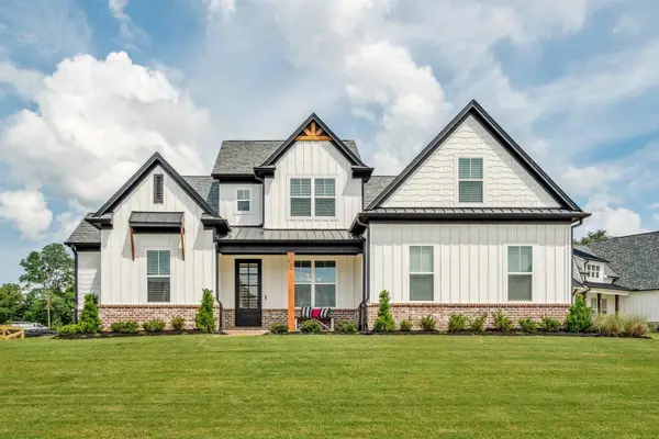 245 HIGHLAND PARK CV, Oakland, TN 38060