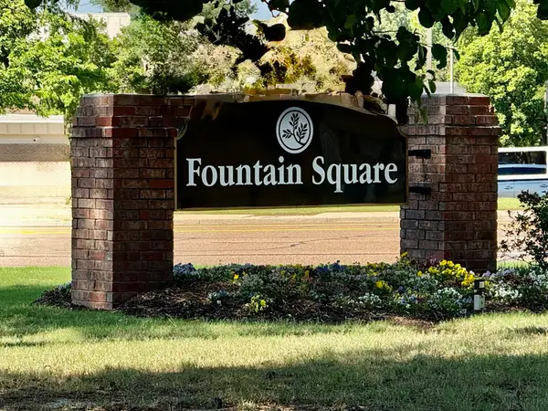 6571 POPLAR WOODS CIR S, Germantown, TN 38138