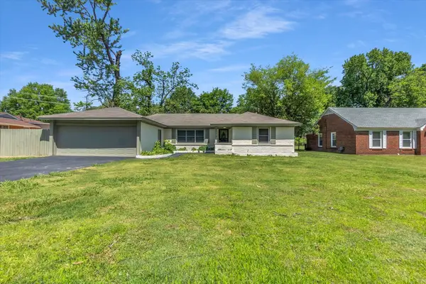 1712 OAKWOOD DR, Memphis, TN 38116