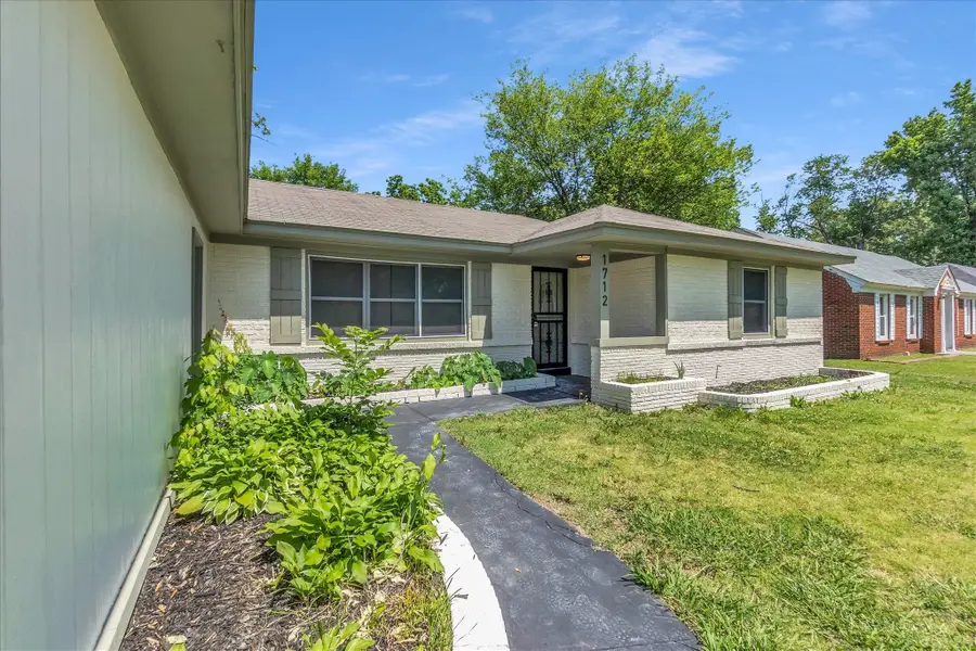 1712 OAKWOOD DR, Memphis, TN 38116 - #2